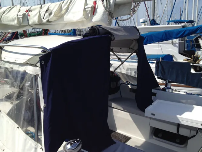 blue drape canvas on boat