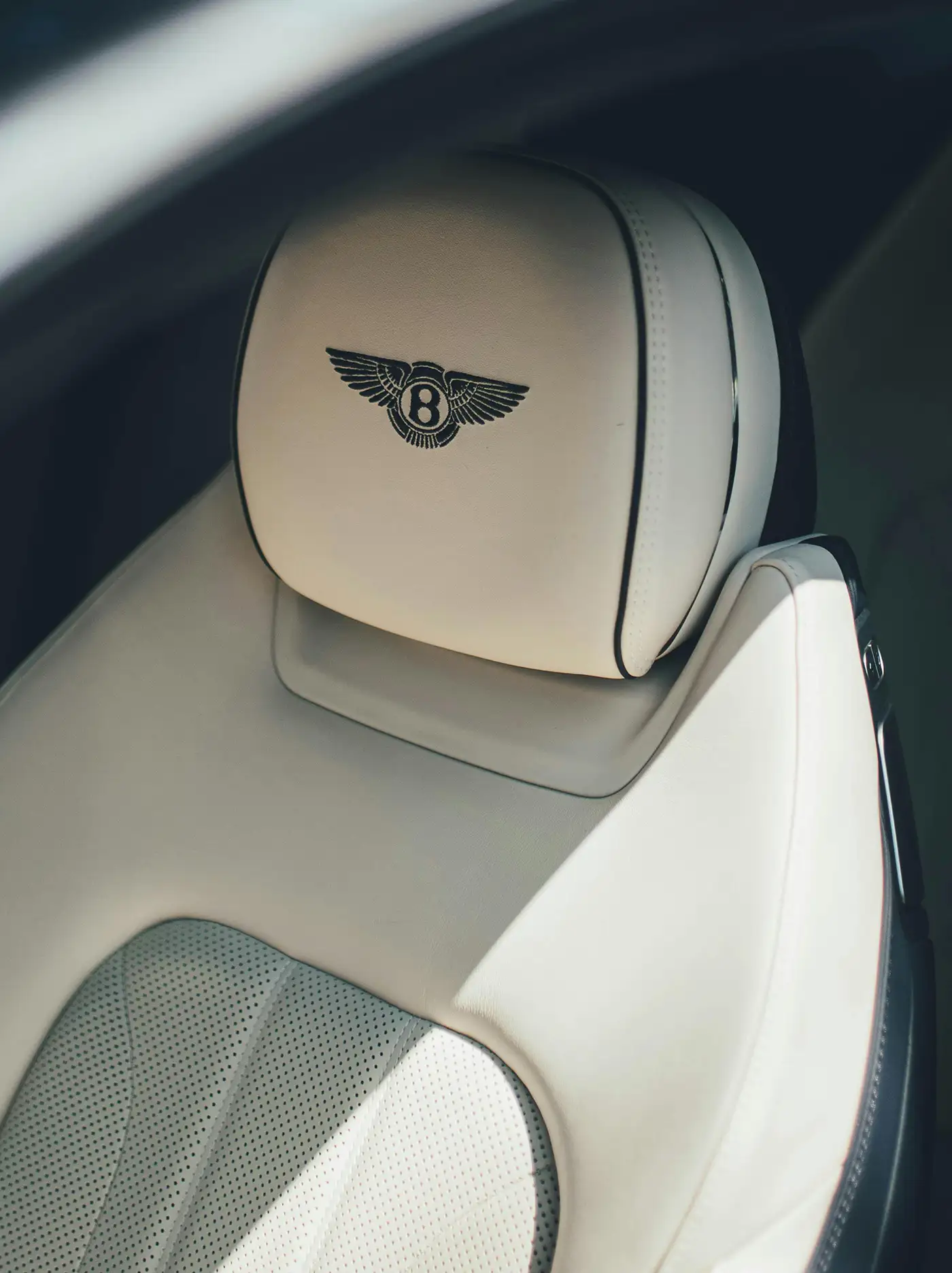 leather bentley car seat